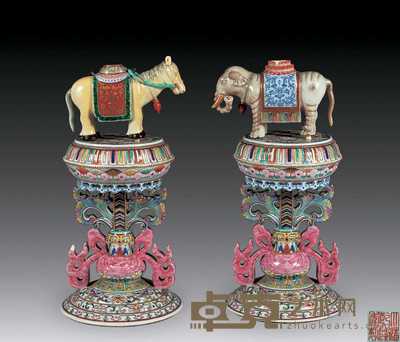 清乾隆 粉彩宝象宝马供器 高26cm